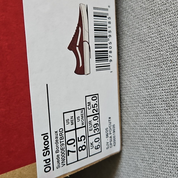 Vans New In Box, Old Skool - Suede Bourdeaux - US Women Size 8.5 - Picture 5 of 6